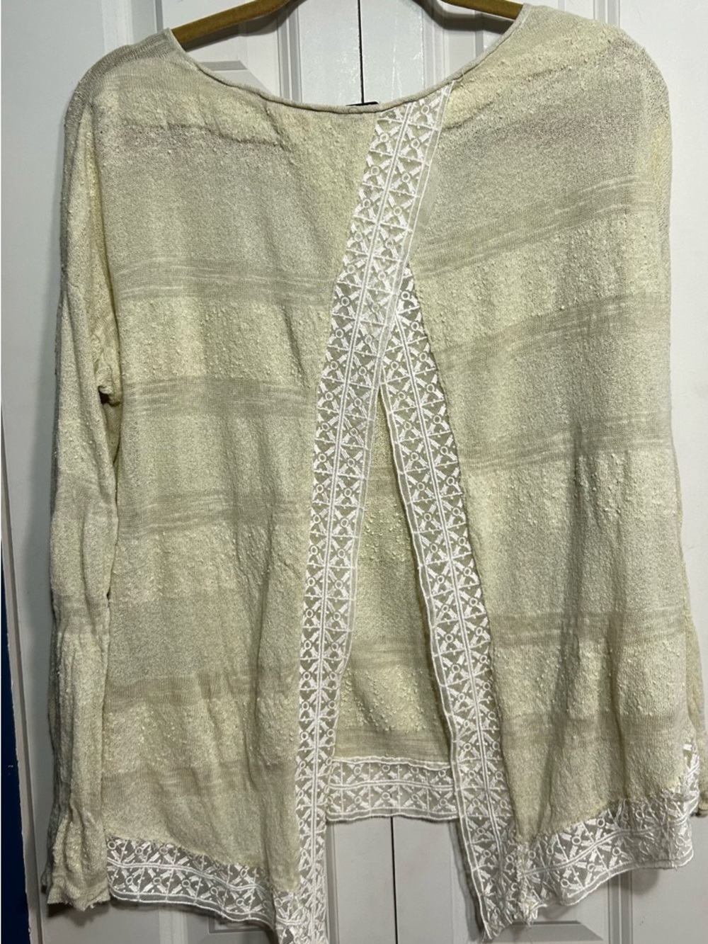 Free People lightly green & Ivory Long-Sleeve Lace-Hem Top with split back